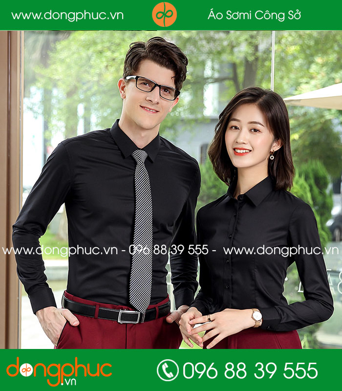 Đồng phục áo sơ mi màu đen quần đỏ đô